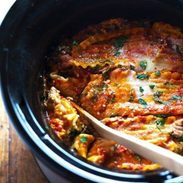 Super Easy Skinny Veggie Crockpot Lasagna - a handful of simple ingredients for a healthy family dinner. | https://no-exerci.today